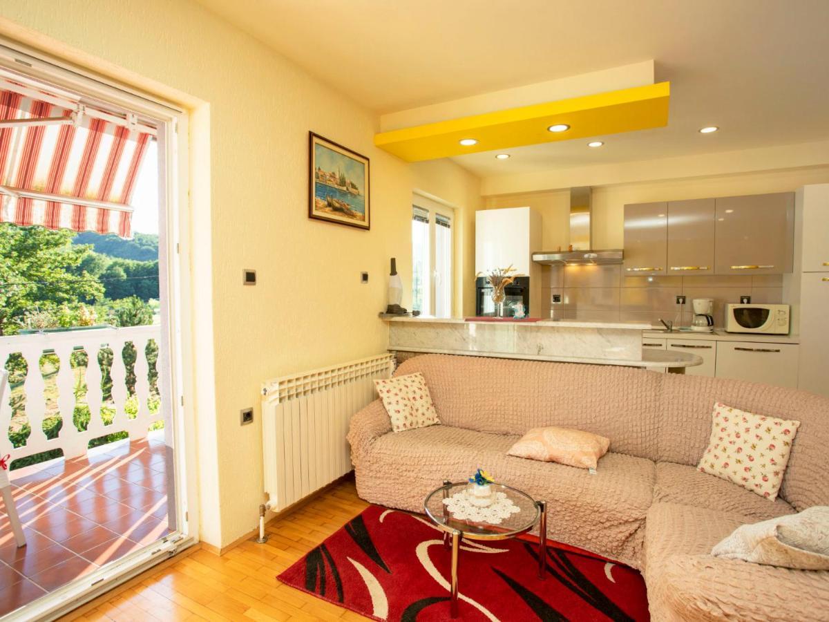 Apartment Olivia By Interhome Pićan Eksteriør bilde
